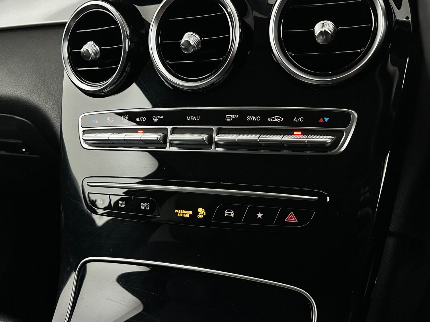 Used Mercedes-Benz GLC 2019 for sale - 77658928: Photo 23