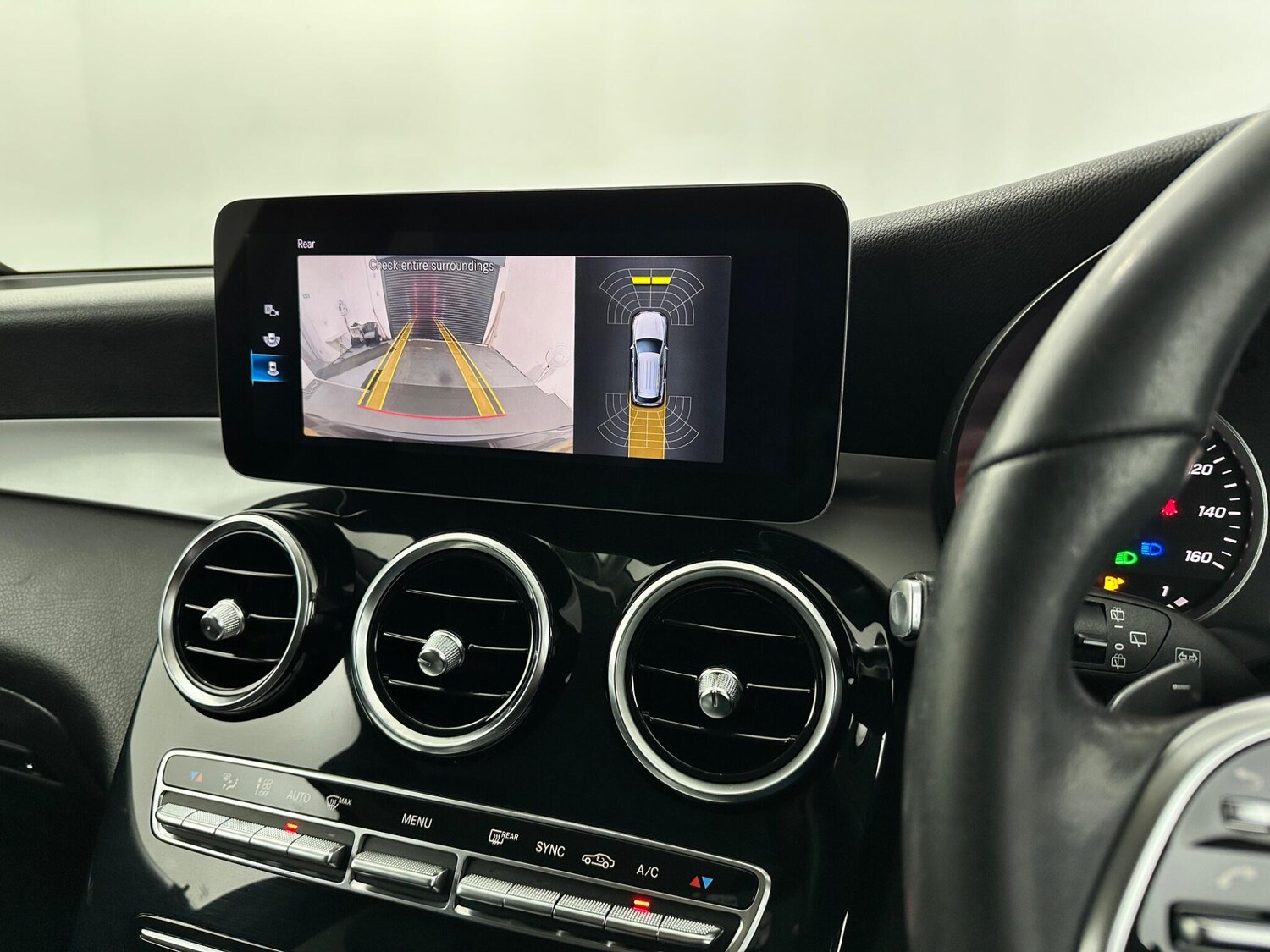 Used Mercedes-Benz GLC 2019 for sale - 77658928: Photo 25