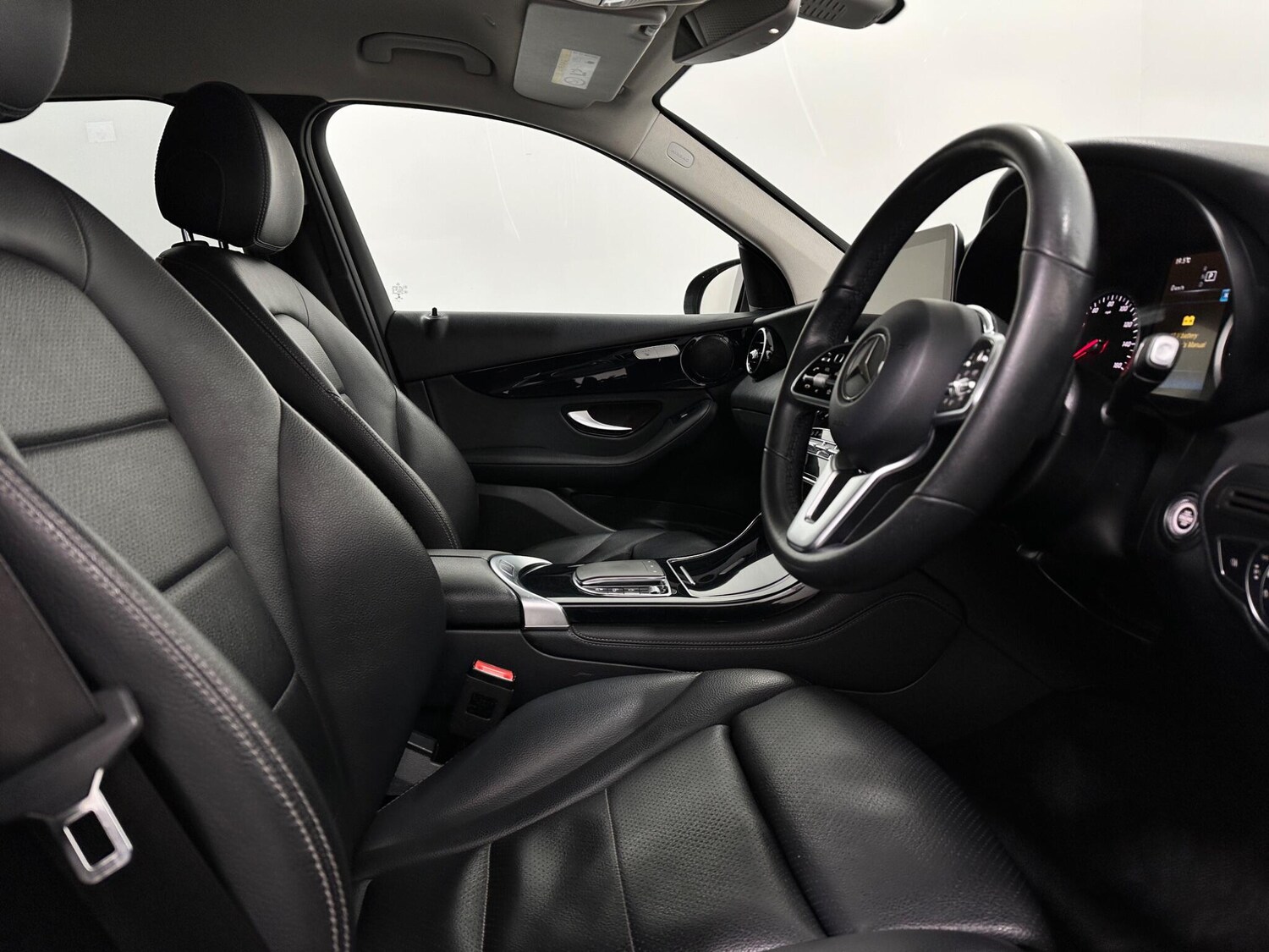 Used Mercedes-Benz GLC 2019 for sale - 77658928: Photo 33