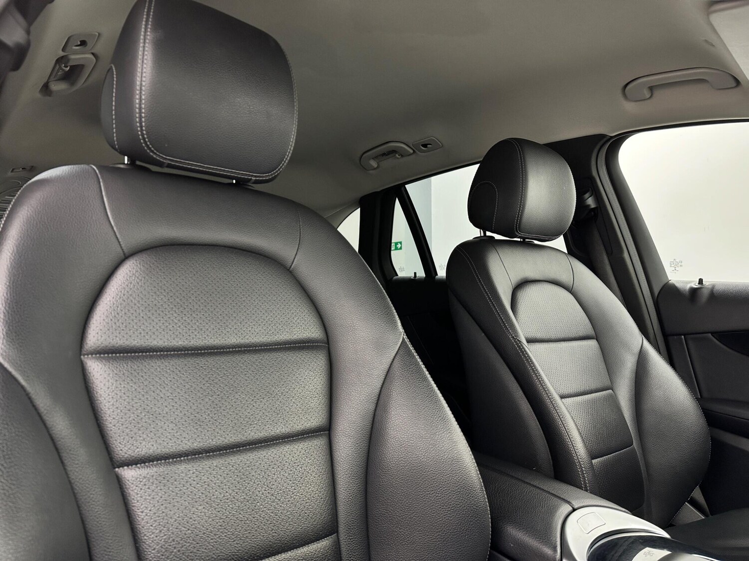 Used Mercedes-Benz GLC 2019 for sale - 77658928: Photo 34