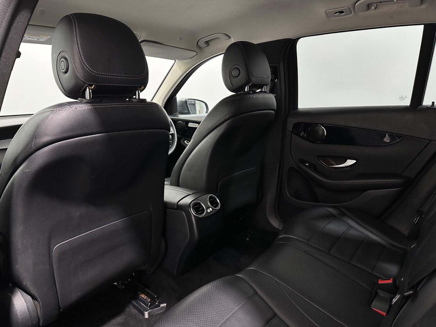 Used Mercedes-Benz GLC 2019 for sale - 77658928: Photo 39