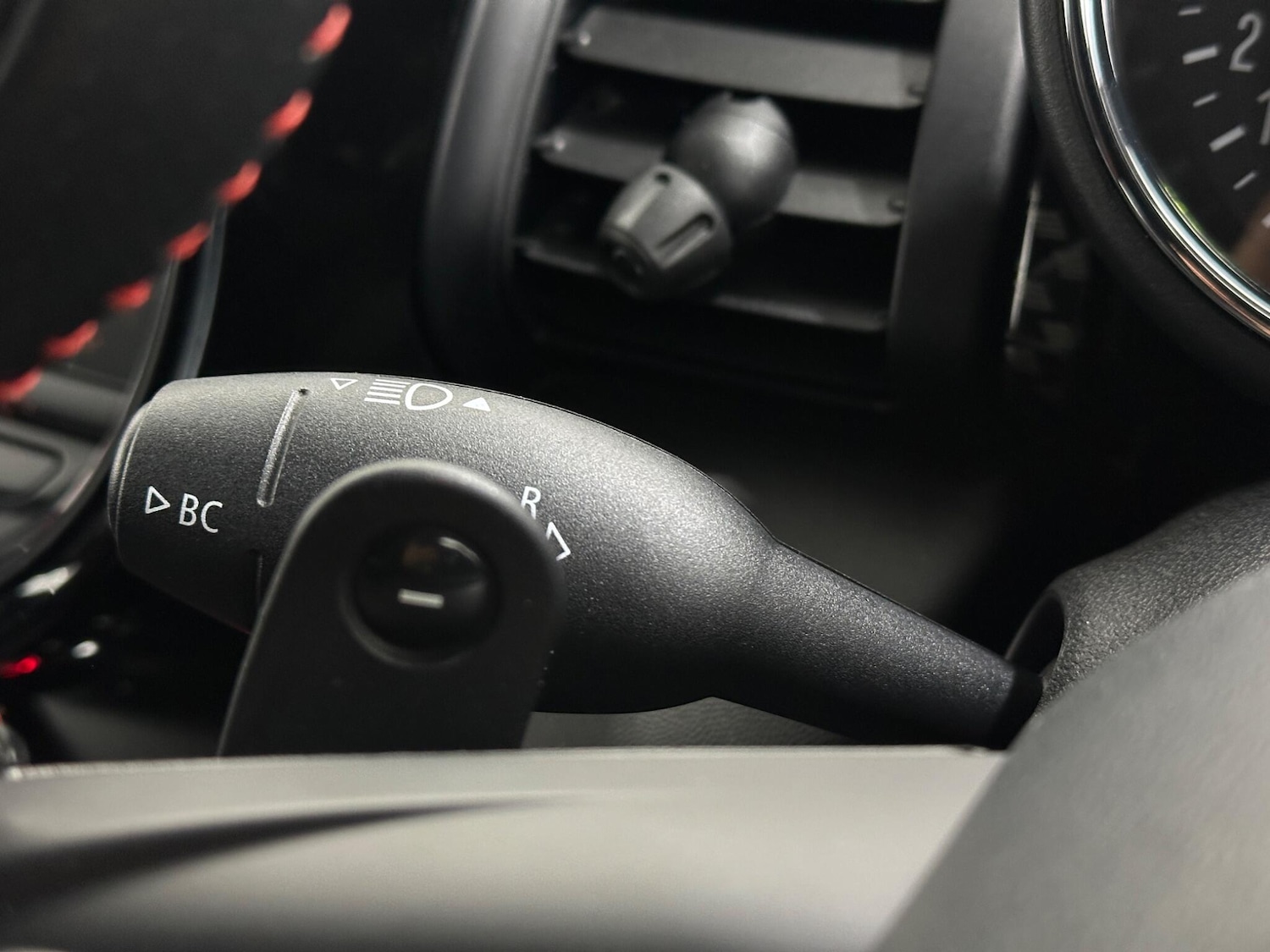 Used MINI Hatch 2020 for sale - 76878610: Photo 12