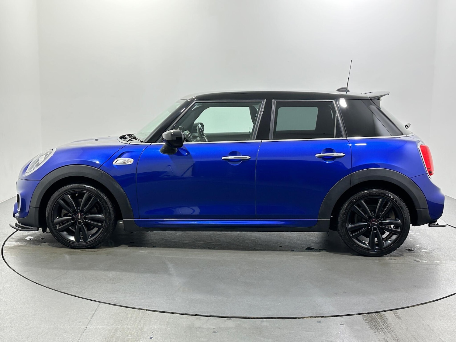 Used MINI Hatch 2020 for sale - 76878610: Photo 5