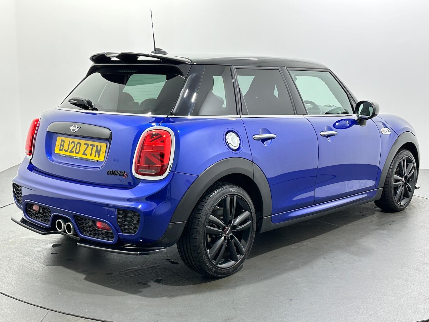 Used MINI Hatch 2020 for sale - 76878610: Photo 8