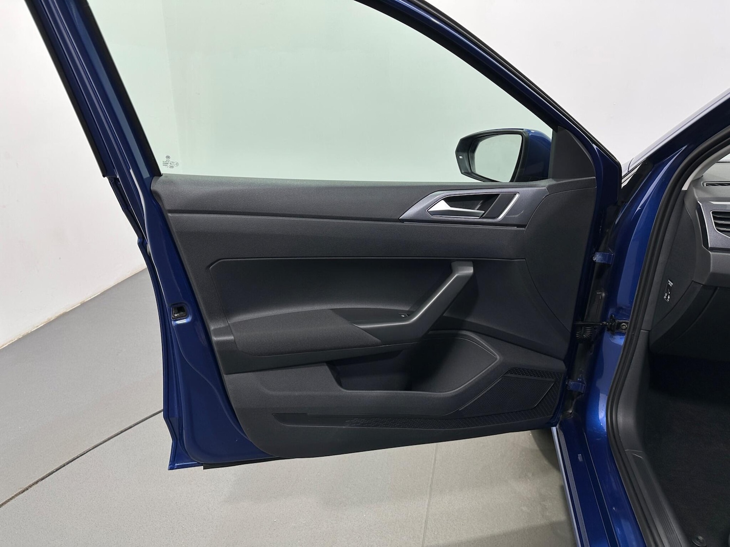 Used Volkswagen Polo 2019 for sale - 77304997: Photo 37