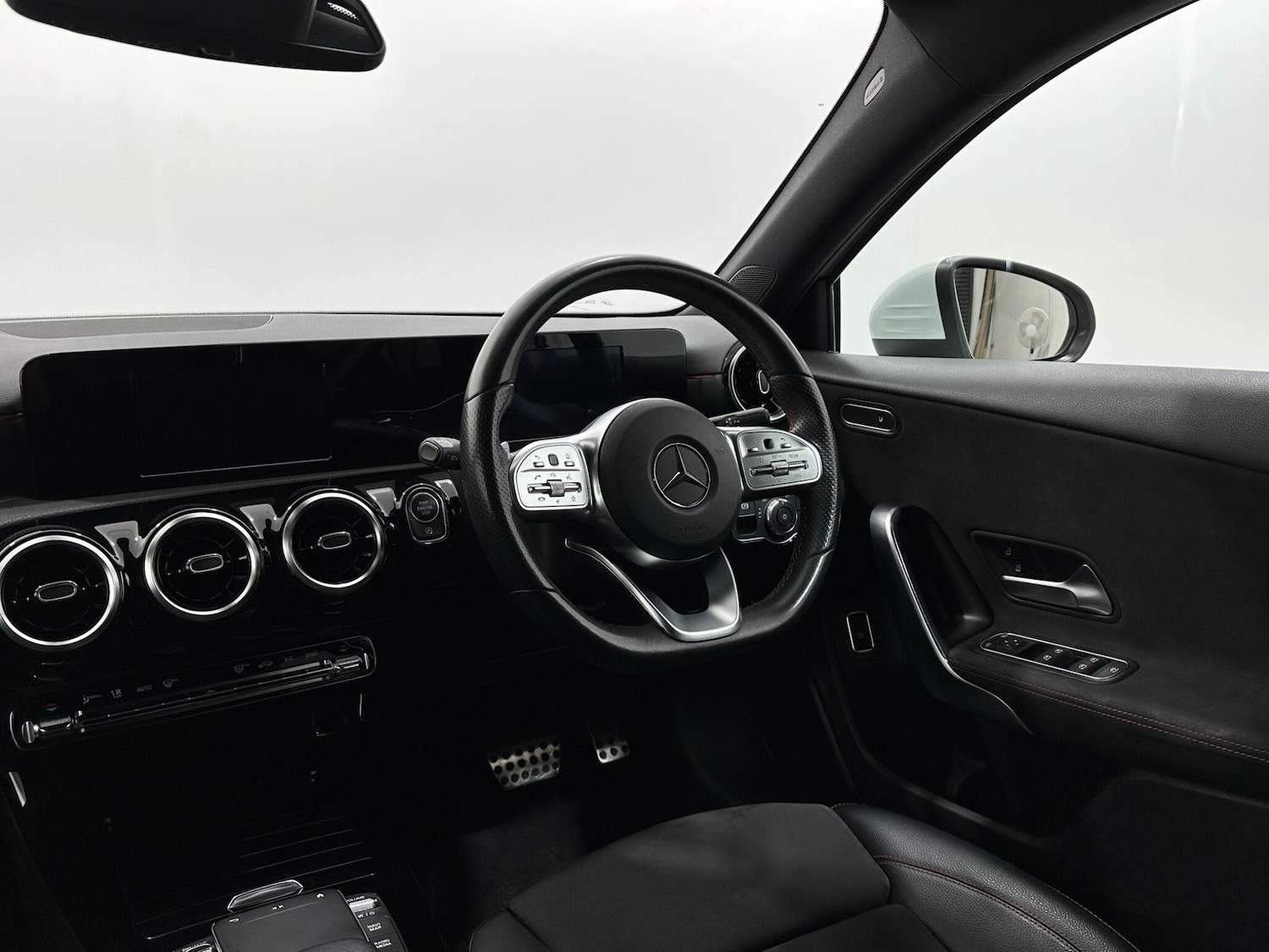 Used Mercedes-Benz A-Class 2020 for sale - 76878812: Photo 11