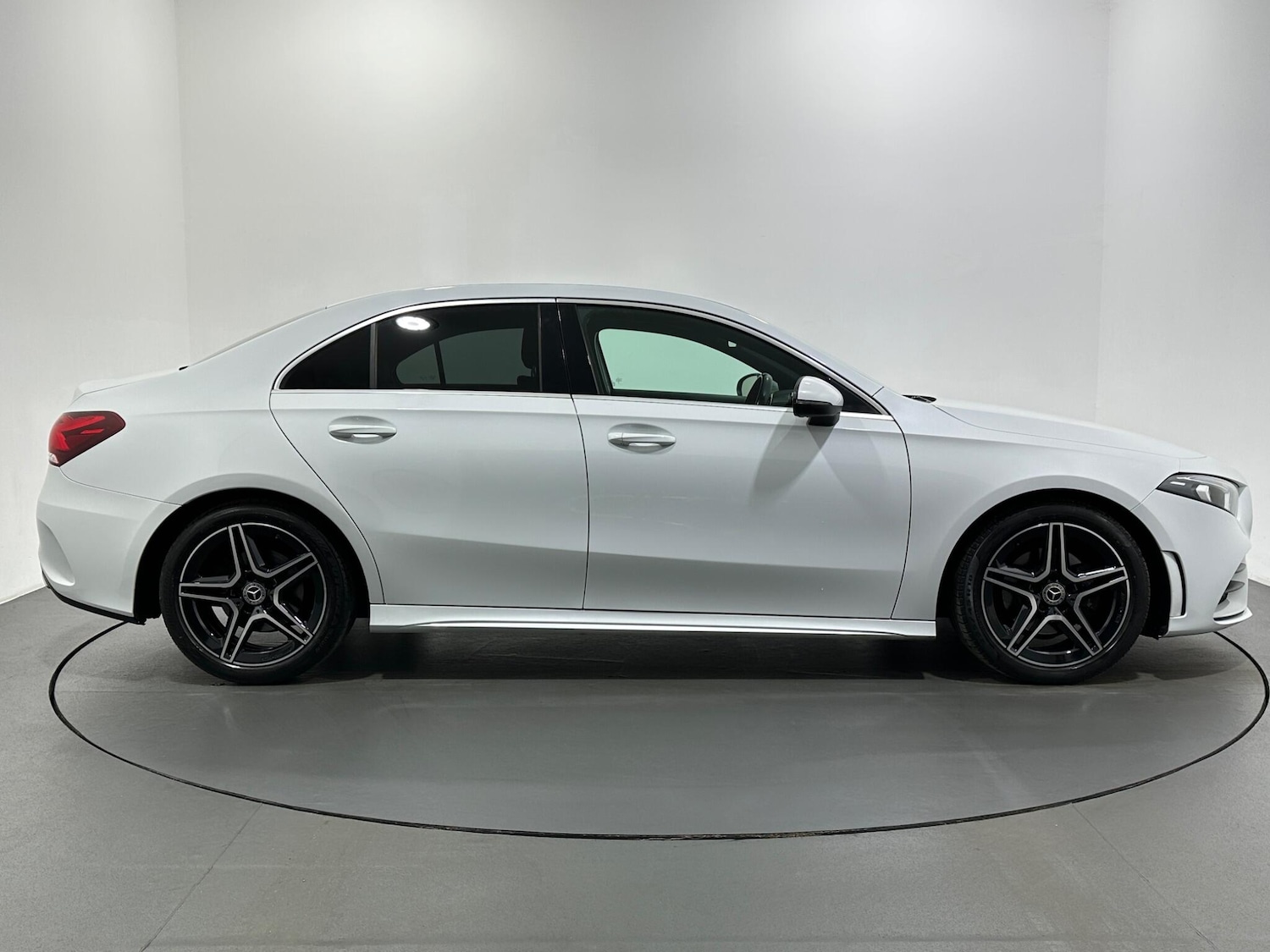 Used Mercedes-Benz A-Class 2020 for sale - 76878812: Photo 9