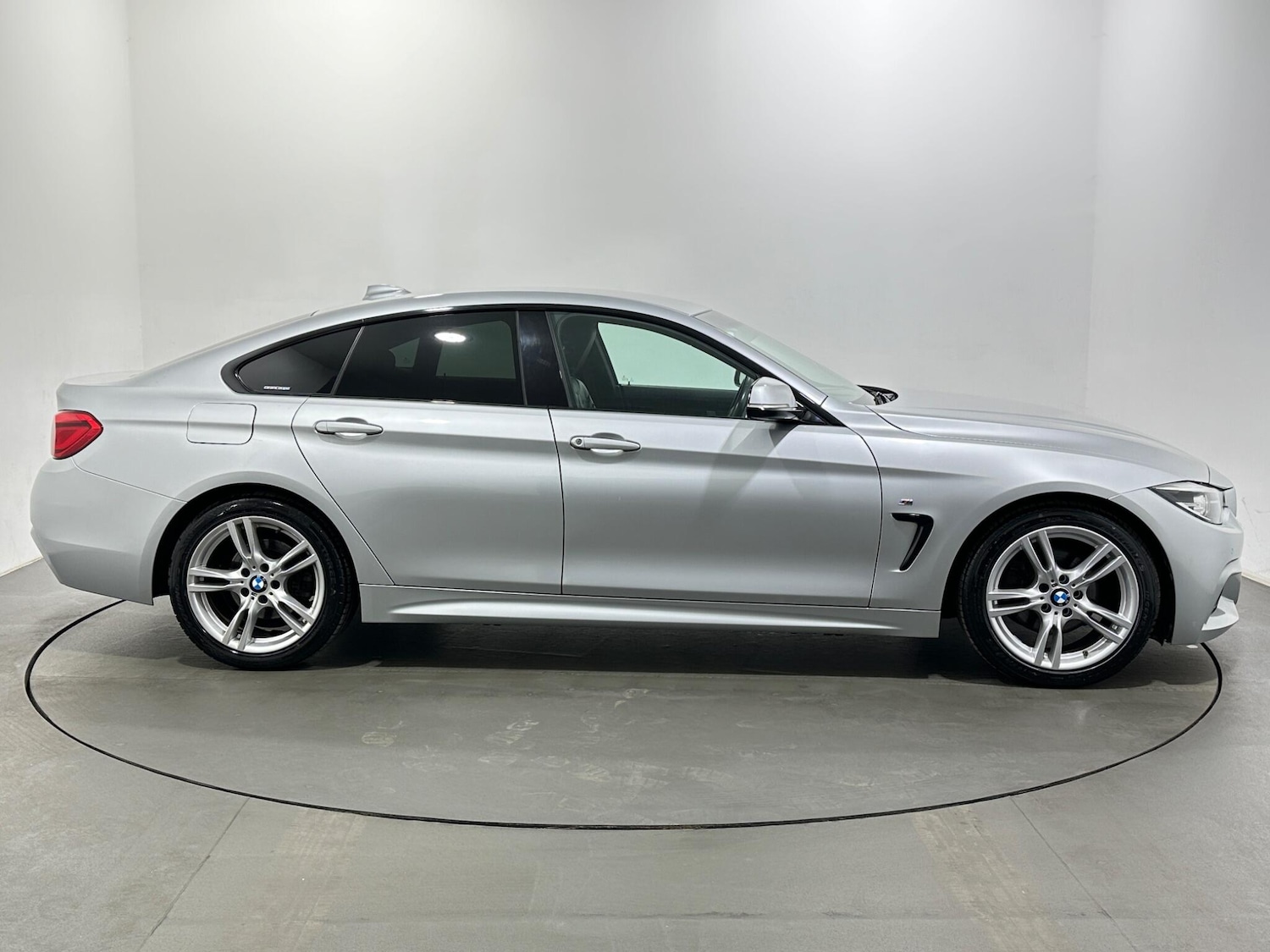 Used BMW 4 Series 2019 for sale - 78157643: Photo 9