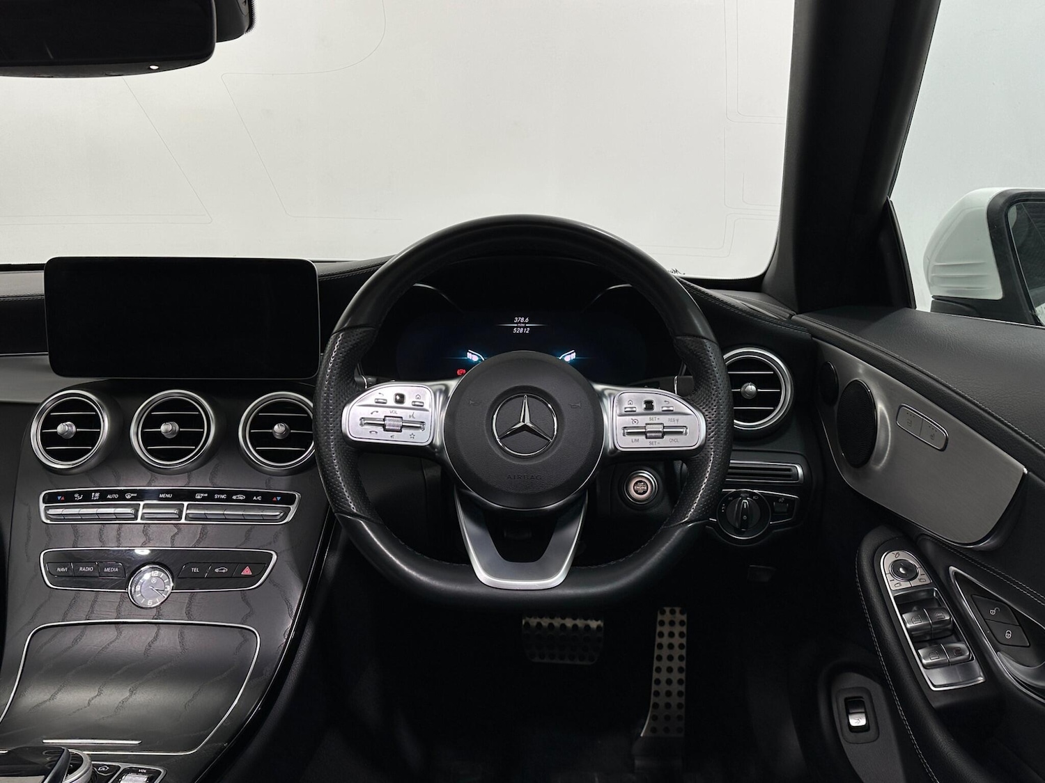 Used Mercedes-Benz C Class 2019 for sale - 76878556: Photo 12