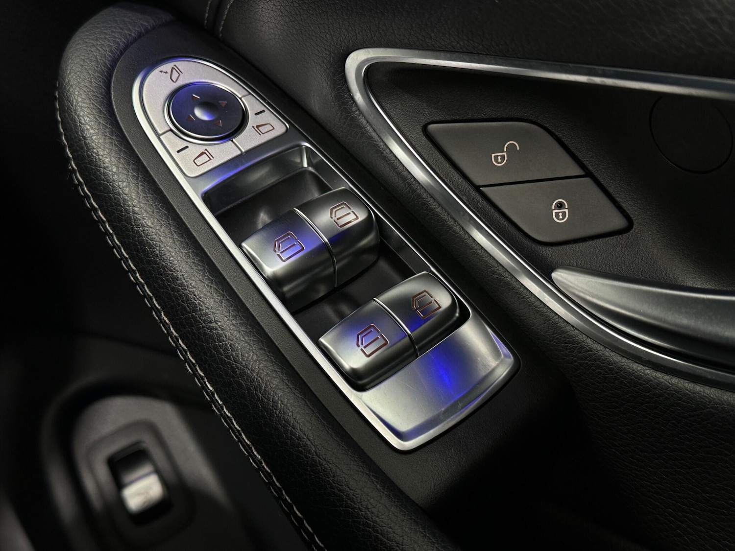 Used Mercedes-Benz C Class 2019 for sale - 76878556: Photo 19