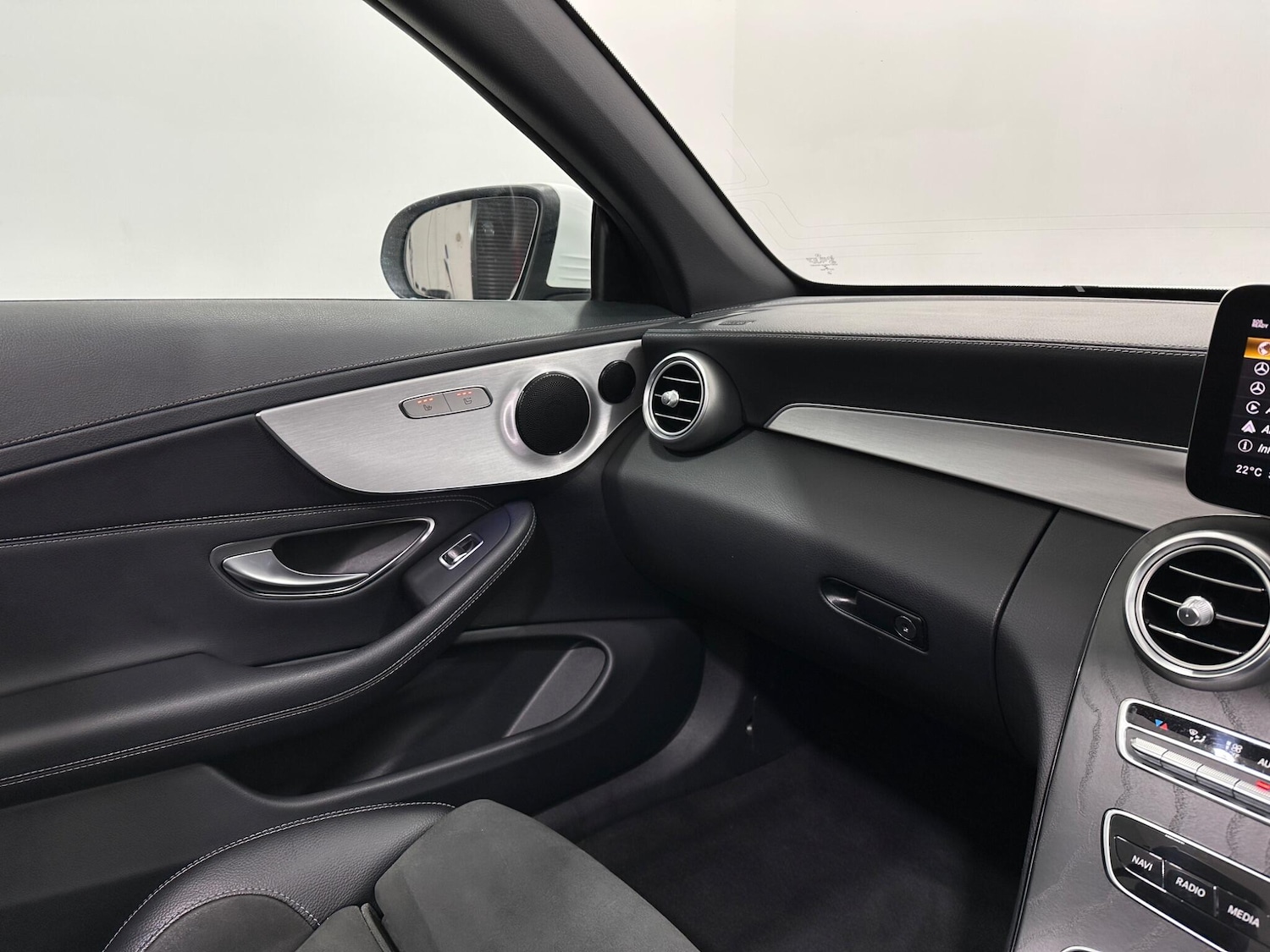 Used Mercedes-Benz C Class 2019 for sale - 76878556: Photo 29