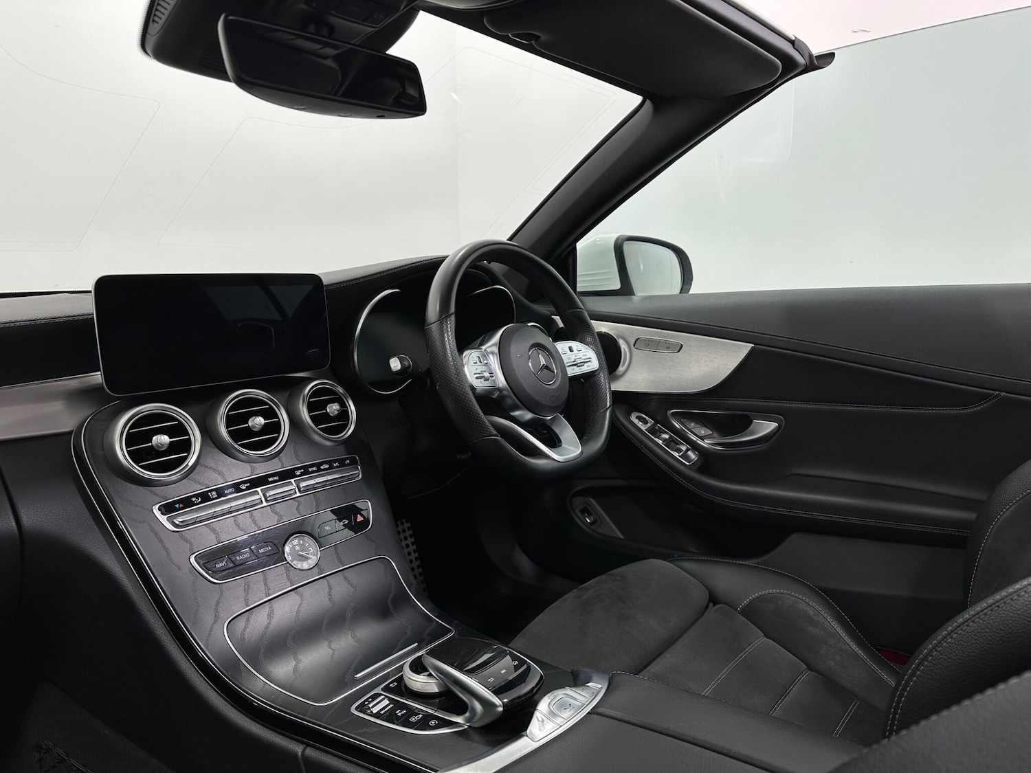 Used Mercedes-Benz C Class 2019 for sale - 76878556: Photo 32