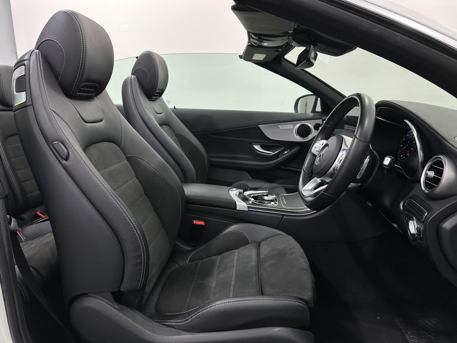 Used Mercedes-Benz C Class 2019 for sale - 76878556: Photo 33