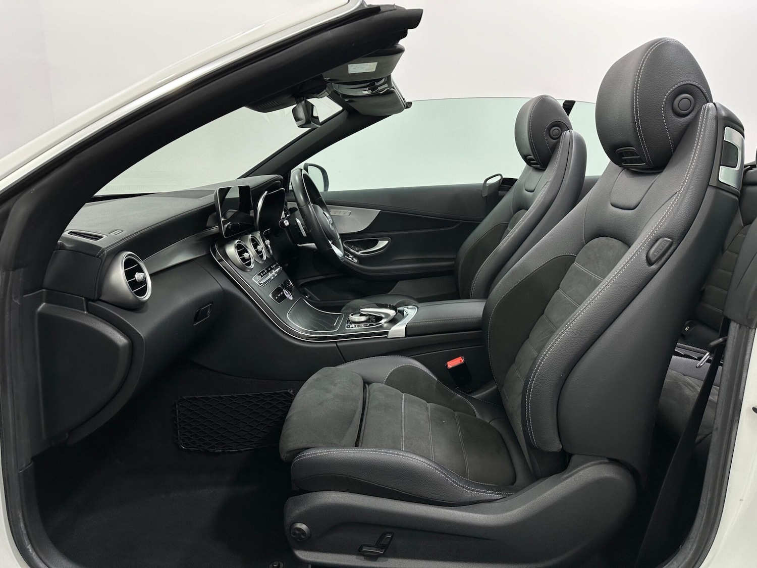 Used Mercedes-Benz C Class 2019 for sale - 76878556: Photo 37