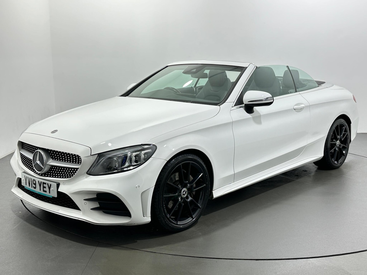 Used Mercedes-Benz C Class 2019 for sale - 76878556: Photo 4