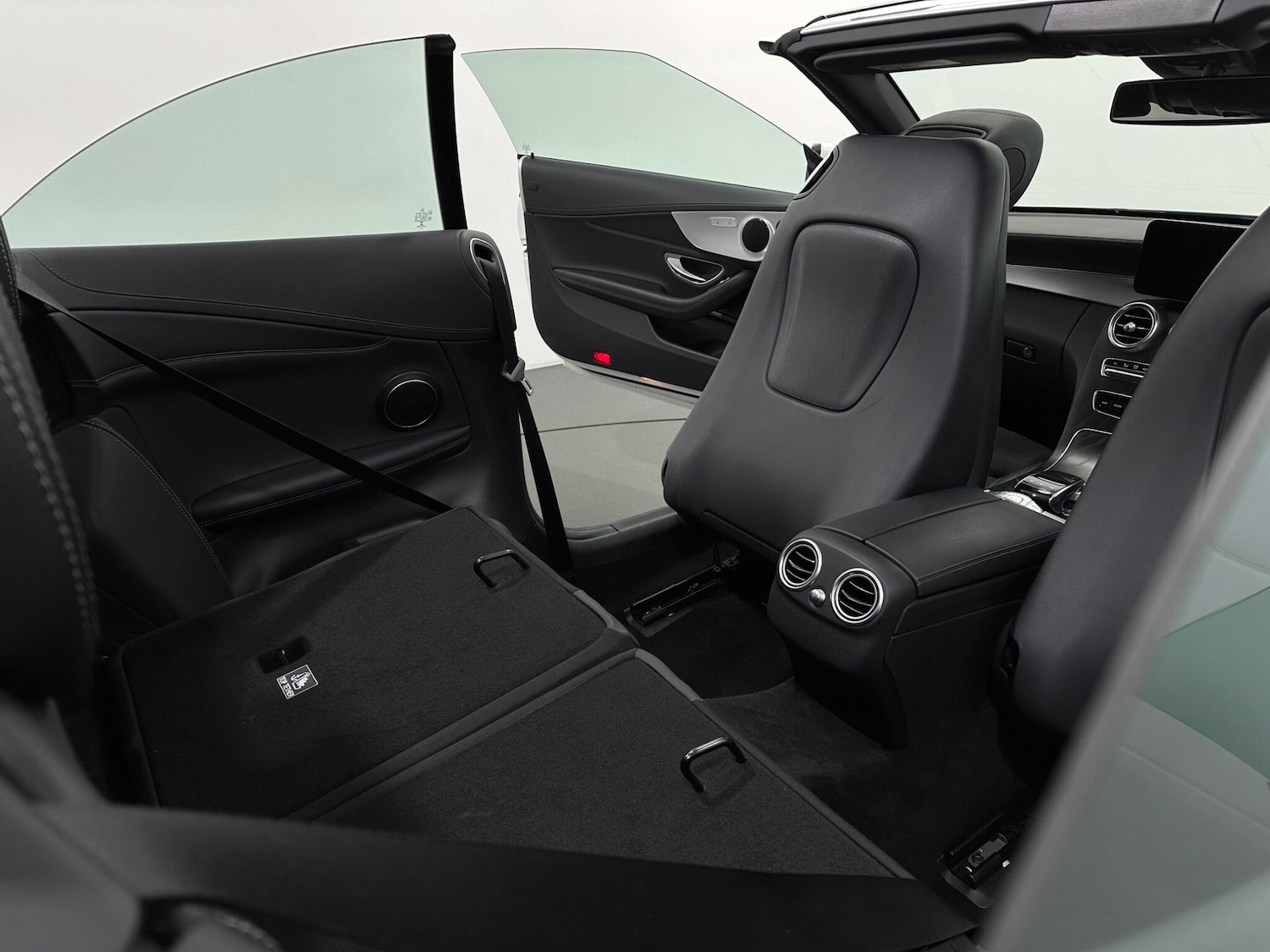 Used Mercedes-Benz C Class 2019 for sale - 76878556: Photo 44