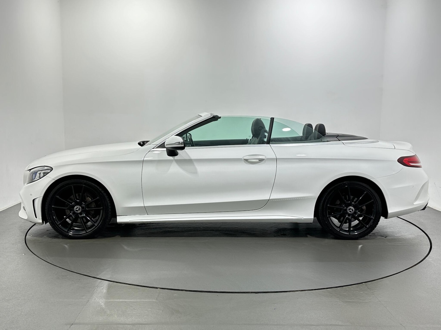 Used Mercedes-Benz C Class 2019 for sale - 76878556: Photo 5