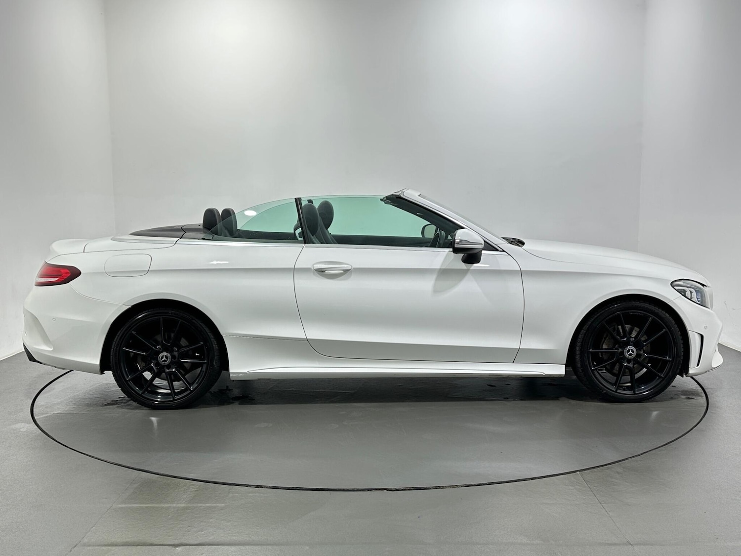 Used Mercedes-Benz C Class 2019 for sale - 76878556: Photo 9