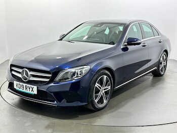 Used Mercedes-Benz C Class 2019 for sale - 77892699: Photo