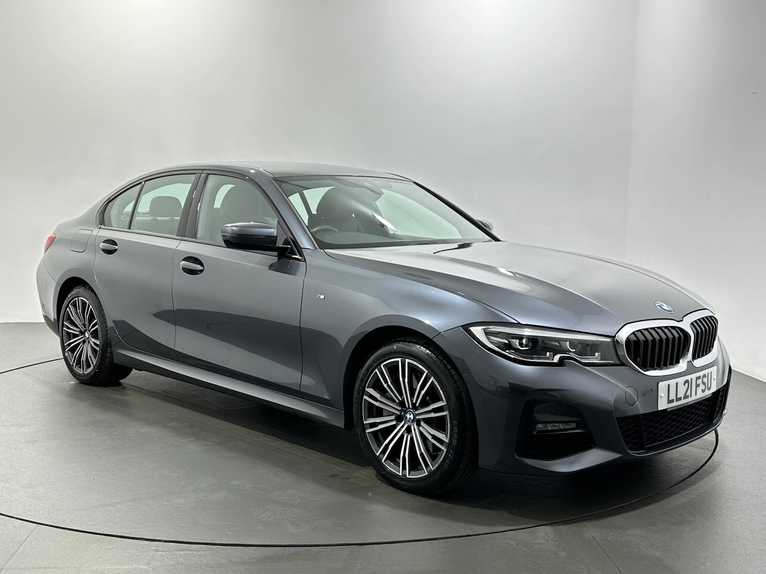 Used BMW 3 Series 2021 for sale - 76878592: Photo 1