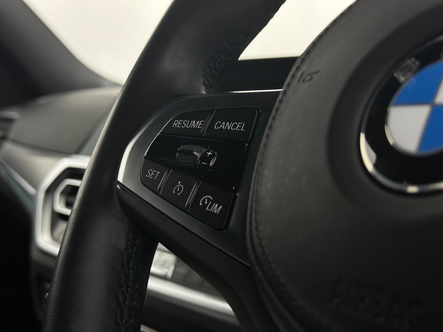 Used BMW 3 Series 2021 for sale - 76878592: Photo 14