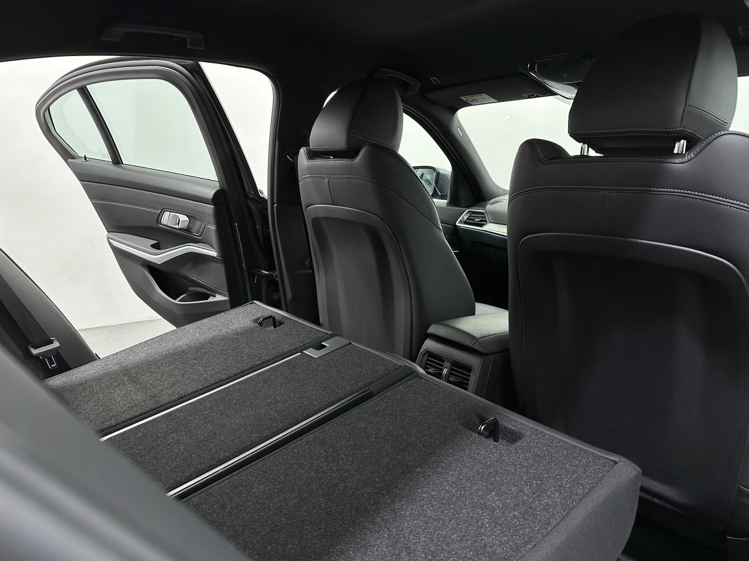 Used BMW 3 Series 2021 for sale - 76878592: Photo 48