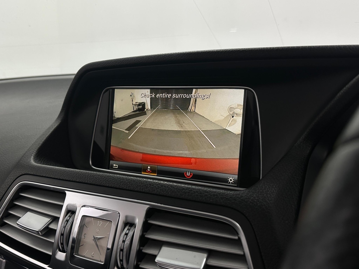 Used Mercedes-Benz E Class 2016 for sale - 76878965: Photo 24