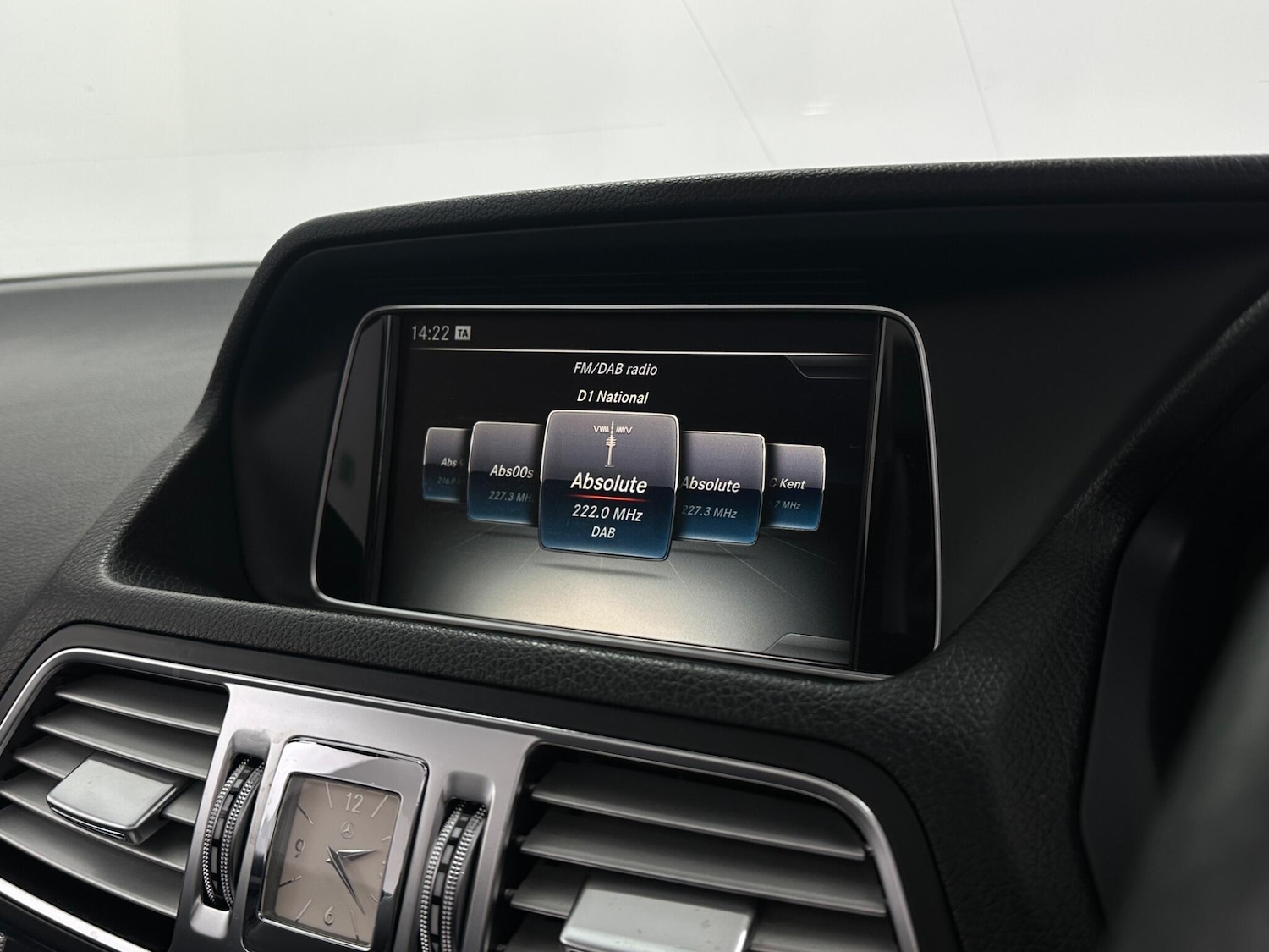 Used Mercedes-Benz E Class 2016 for sale - 76878965: Photo 26