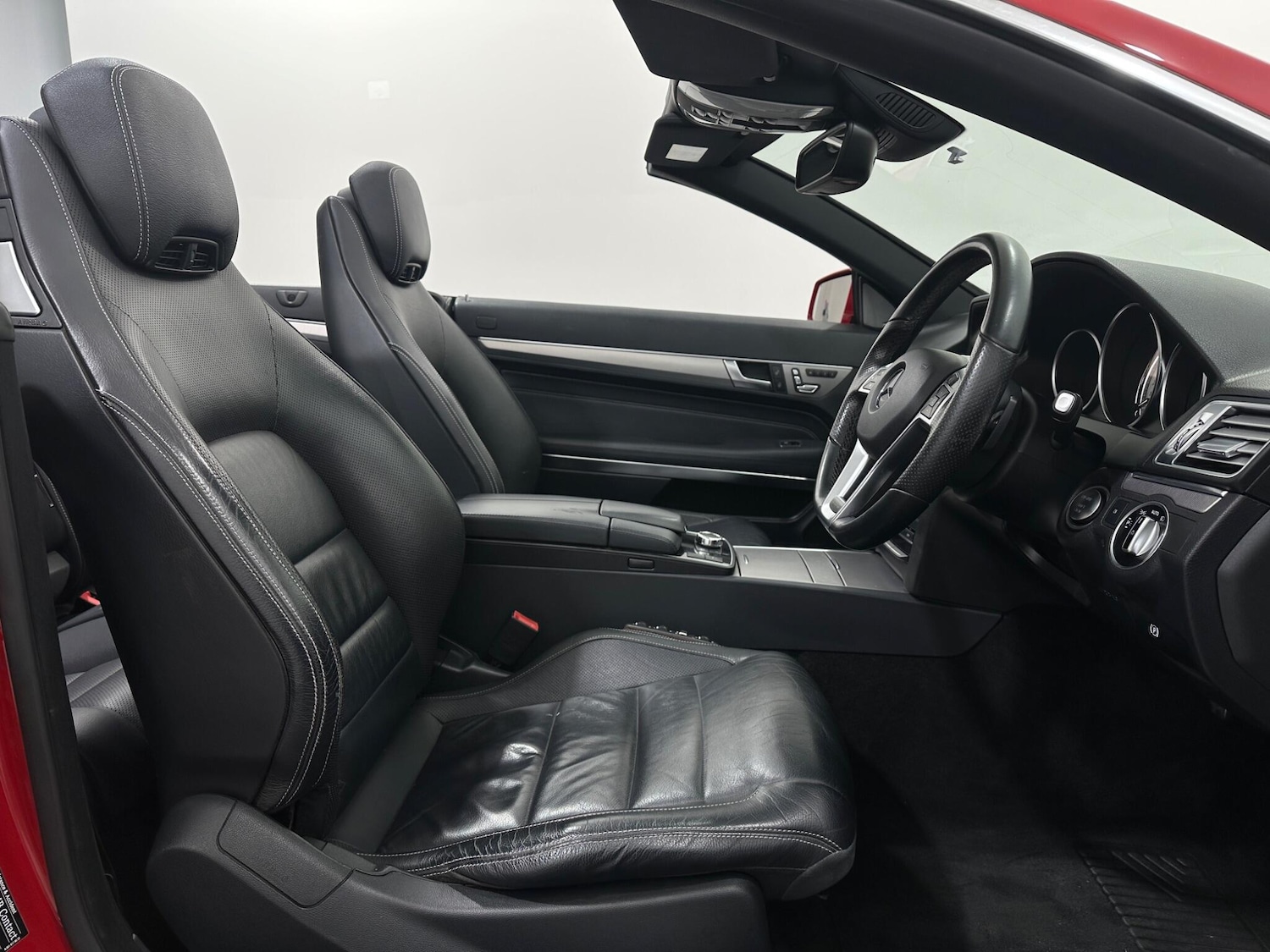 Used Mercedes-Benz E Class 2016 for sale - 76878965: Photo 30