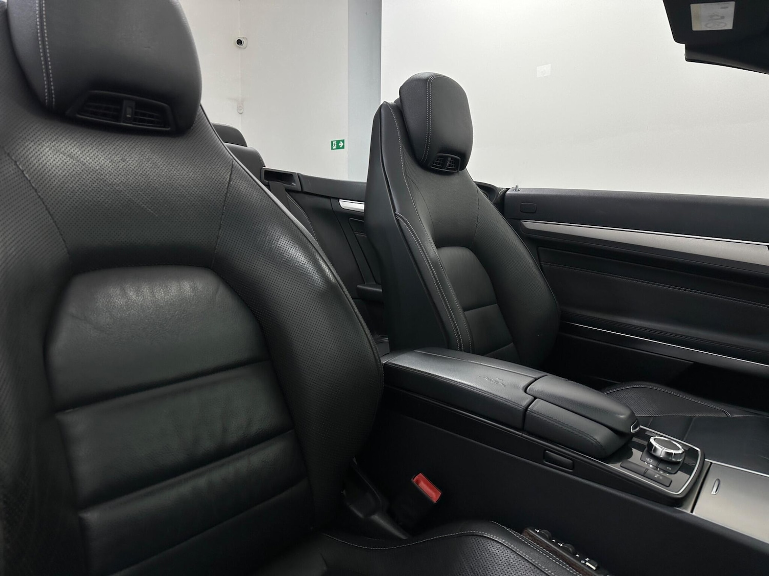 Used Mercedes-Benz E Class 2016 for sale - 76878965: Photo 31