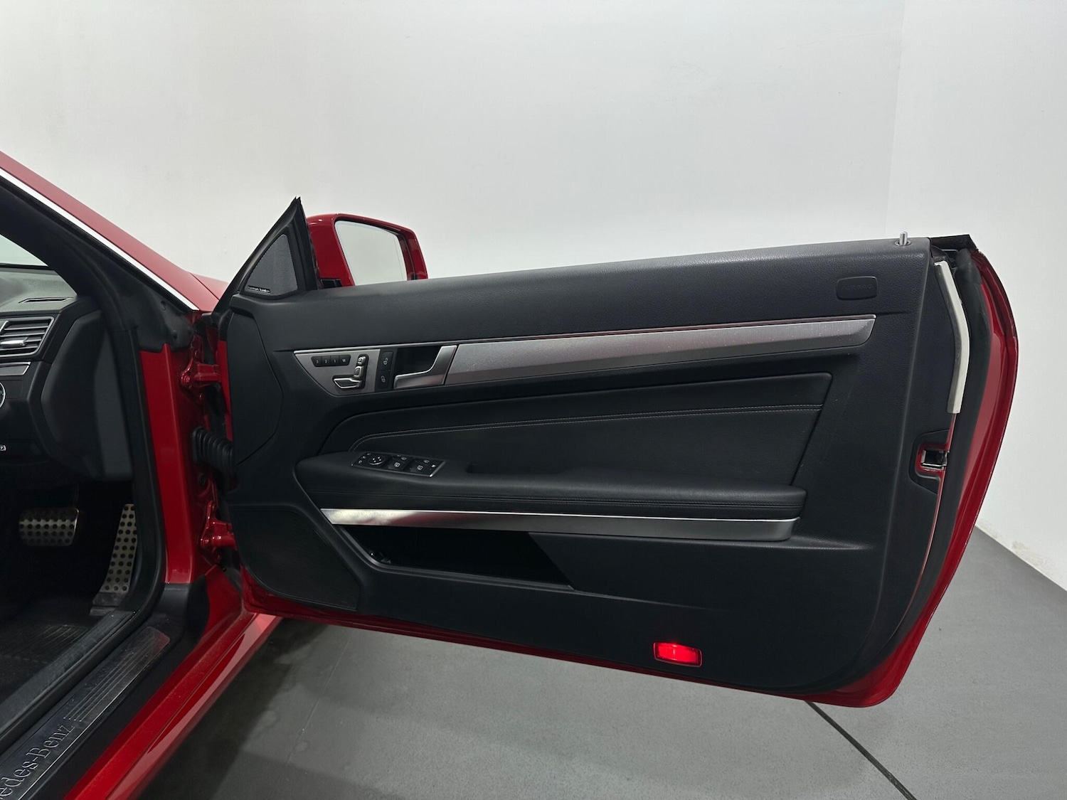 Used Mercedes-Benz E Class 2016 for sale - 76878965: Photo 33