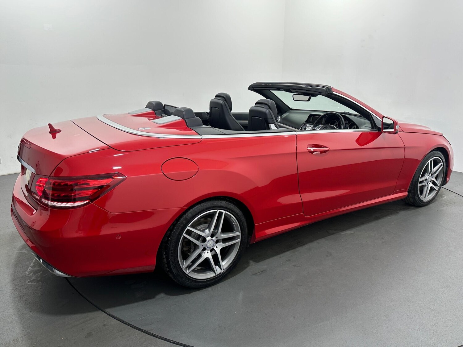 Used Mercedes-Benz E Class 2016 for sale - 76878965: Photo 45