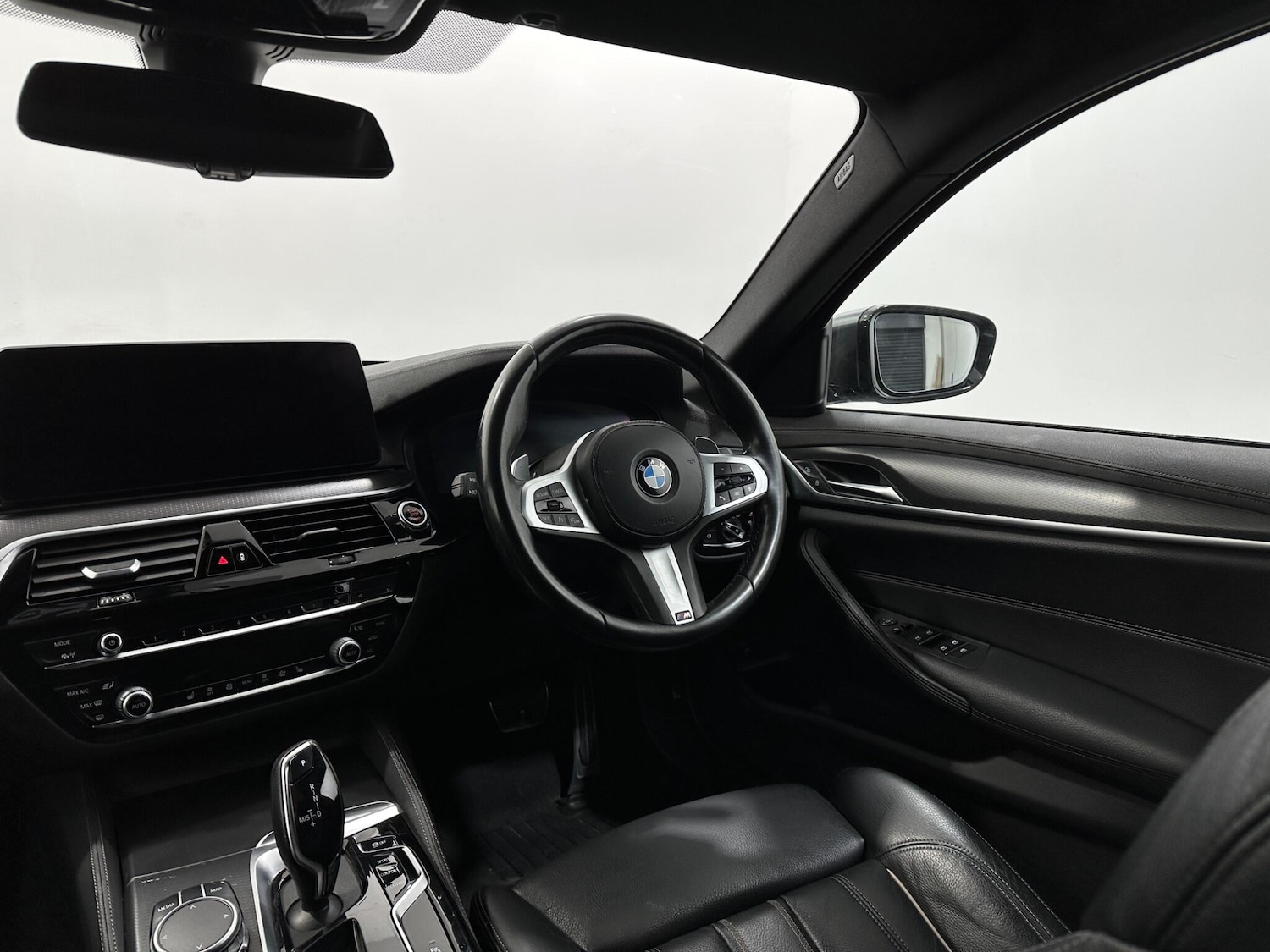 Used BMW 5 Series 2021 for sale - 76878950: Photo 11