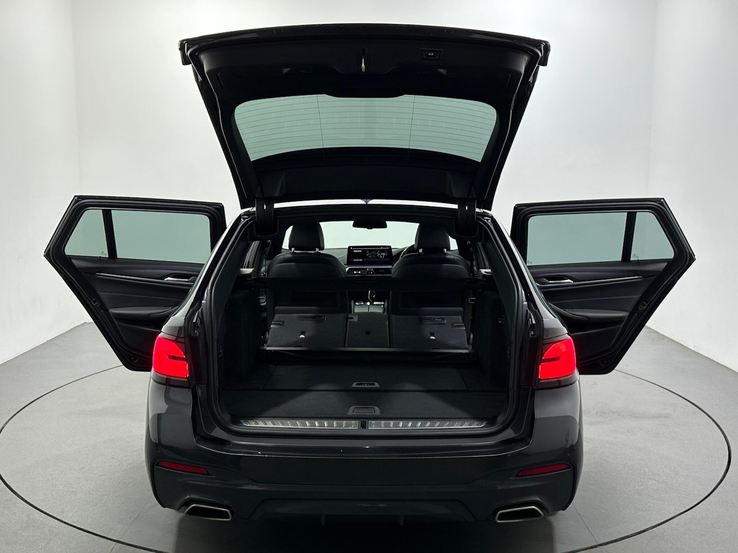 Used BMW 5 Series 2021 for sale - 76878950: Photo 44