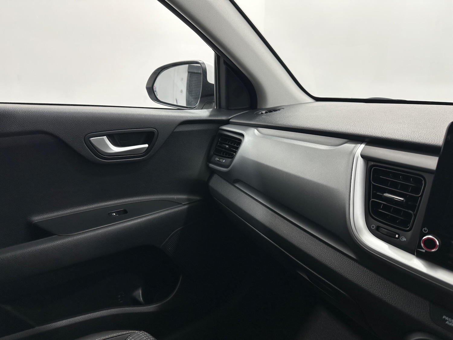 Used Kia Stonic 2022 for sale - 77144135: Photo 21