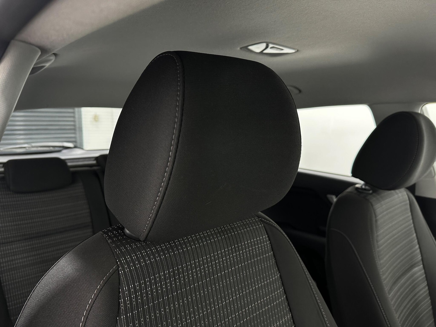 Used Kia Stonic 2022 for sale - 77144135: Photo 27