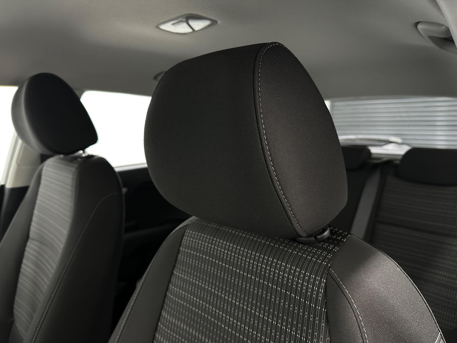 Used Kia Stonic 2022 for sale - 77144135: Photo 31