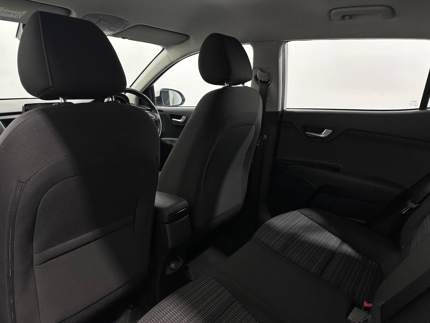 Used Kia Stonic 2022 for sale - 77144135: Photo 33