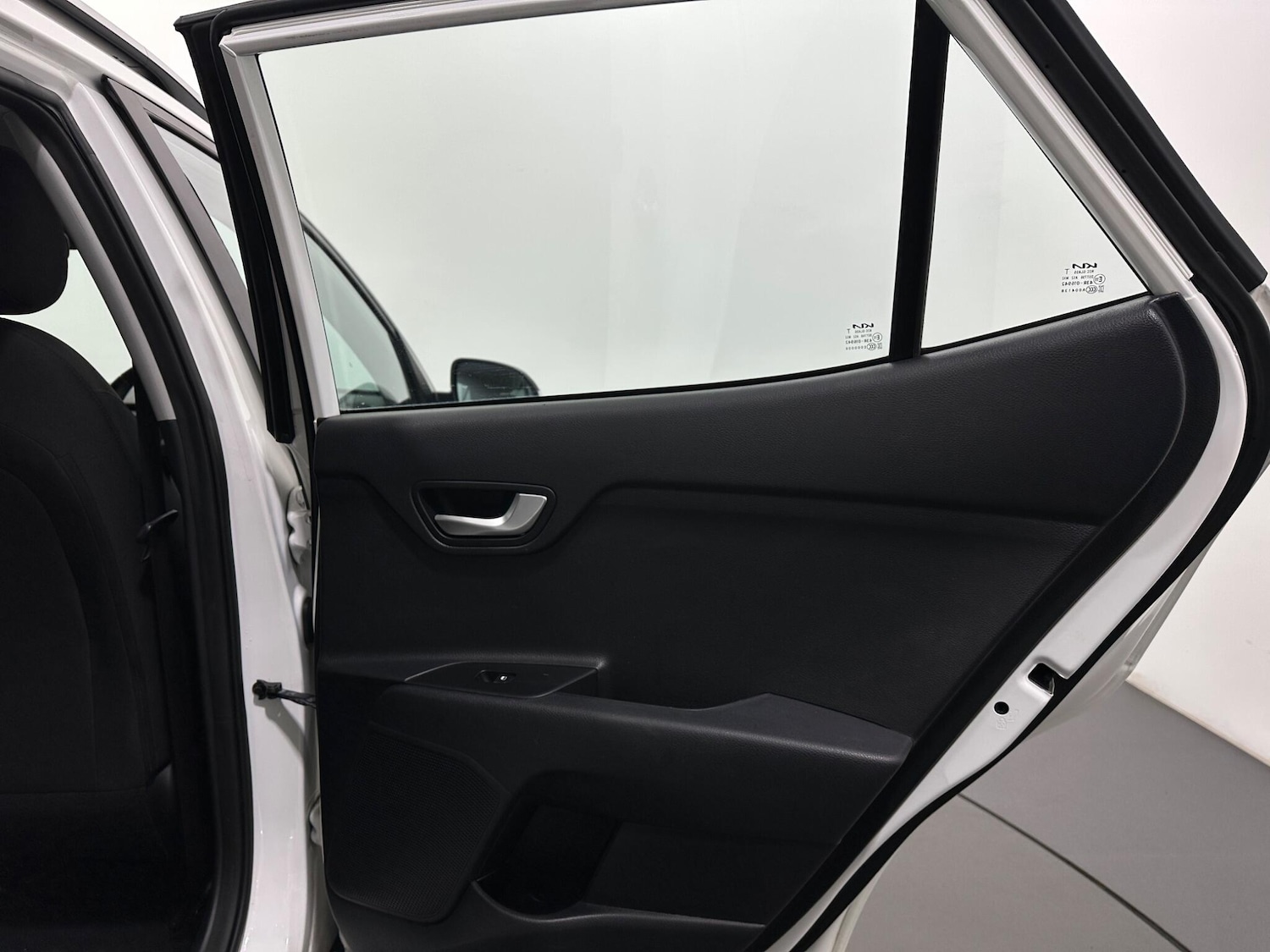 Used Kia Stonic 2022 for sale - 77144135: Photo 38