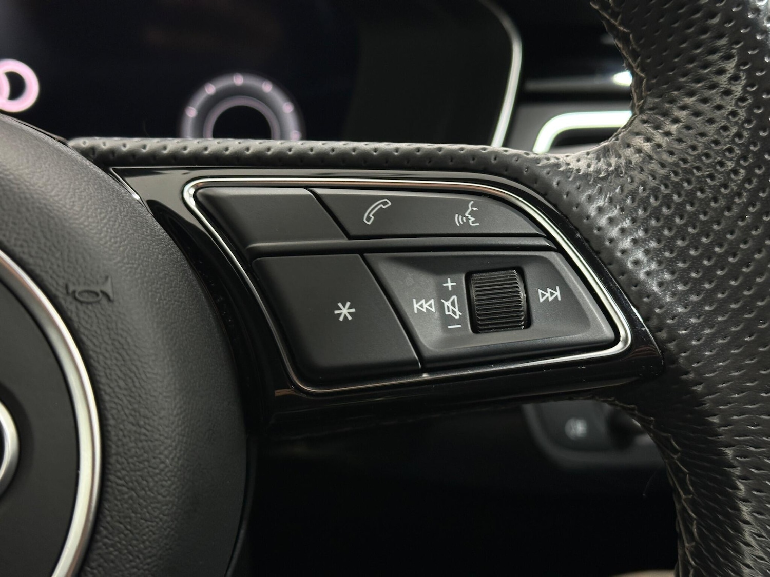 Used Audi A4 2021 for sale - 76990636: Photo 15