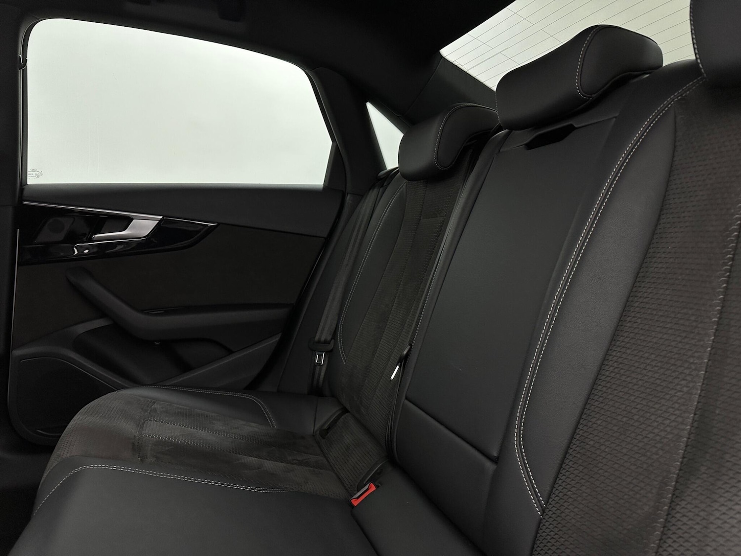 Used Audi A4 2021 for sale - 76990636: Photo 40