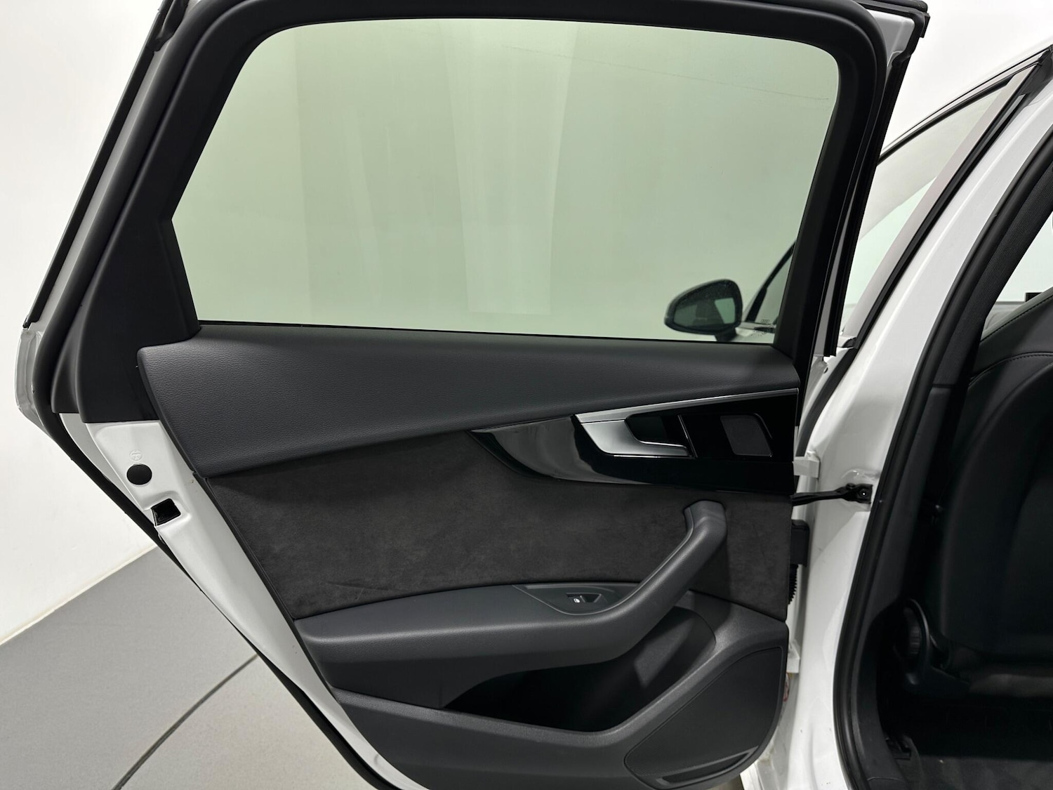 Used Audi A4 2021 for sale - 76990636: Photo 41