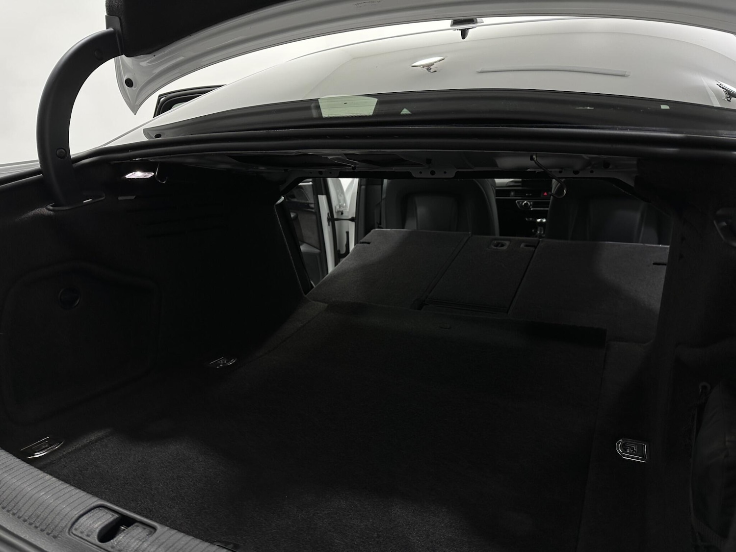 Used Audi A4 2021 for sale - 76990636: Photo 46