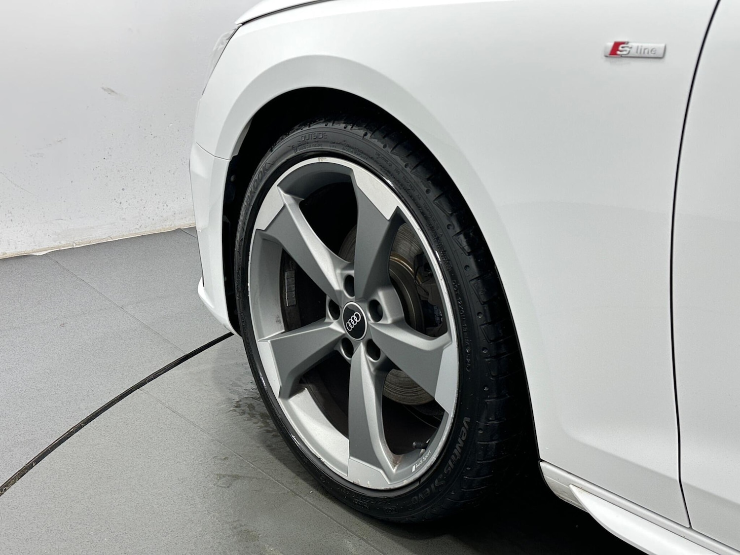 Used Audi A4 2021 for sale - 76990636: Photo 51