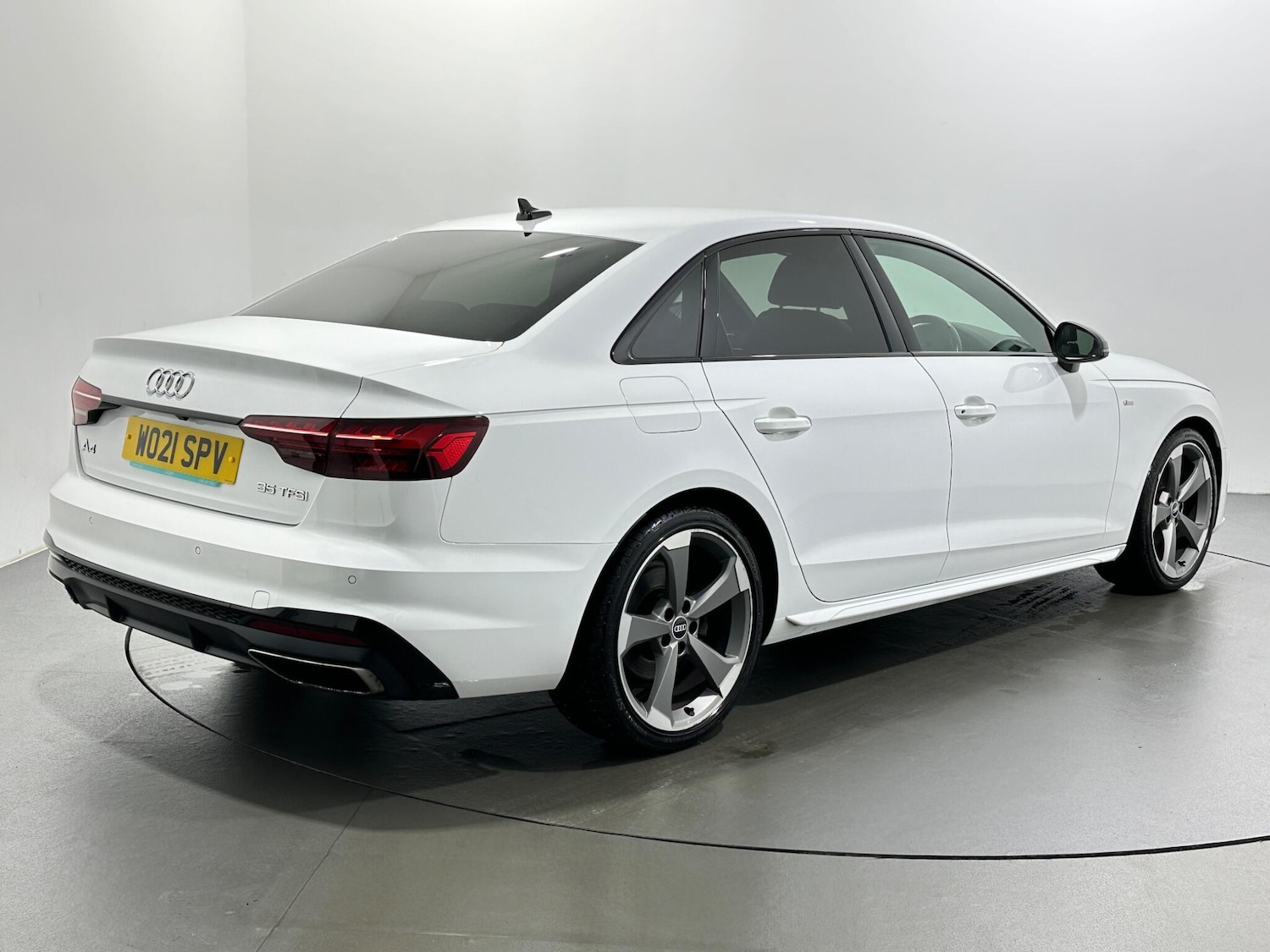 Used Audi A4 2021 for sale - 76990636: Photo 8