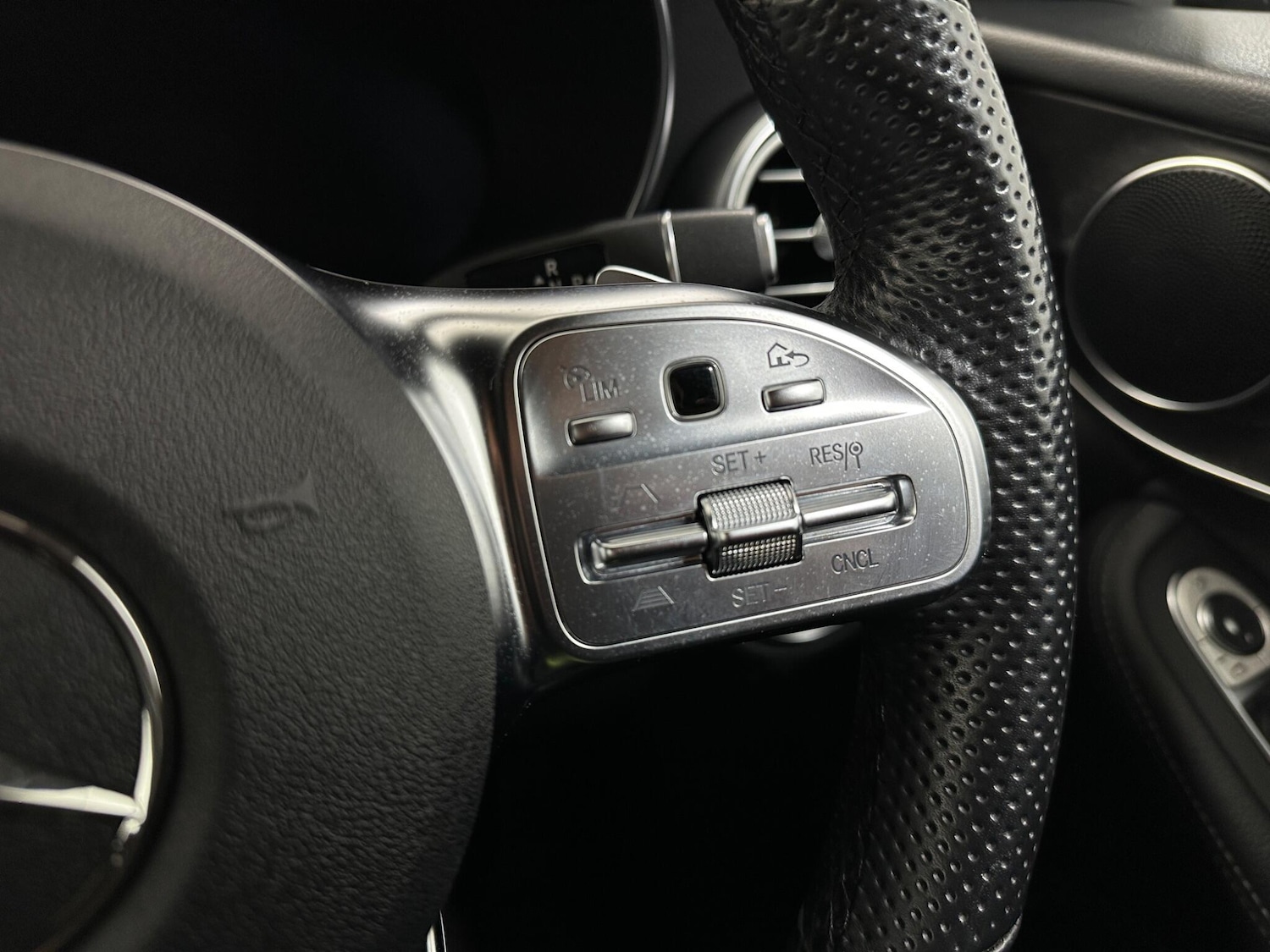 Used Mercedes-Benz GLC 2020 for sale - 76878582: Photo 15