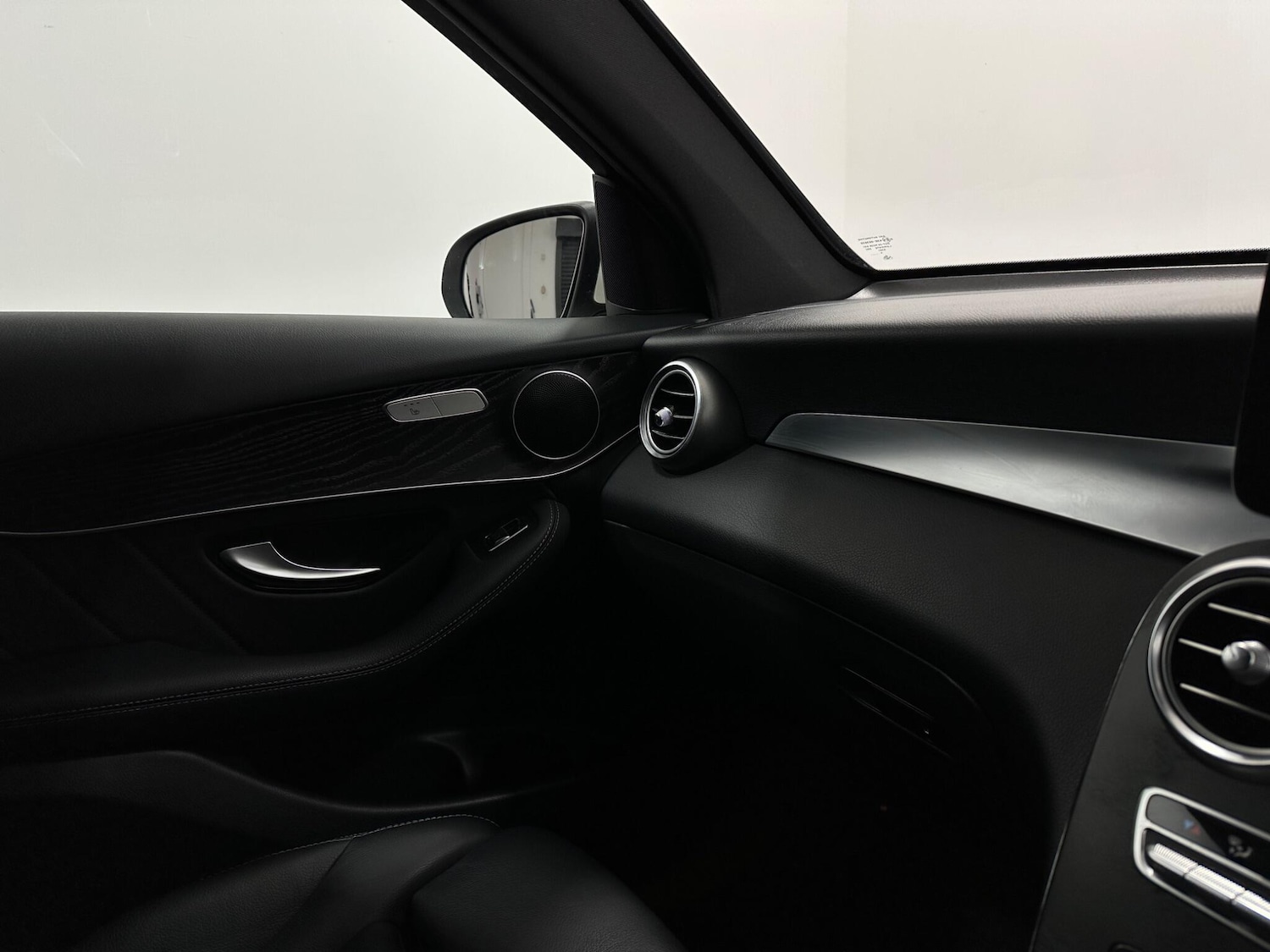 Used Mercedes-Benz GLC 2020 for sale - 76878582: Photo 26