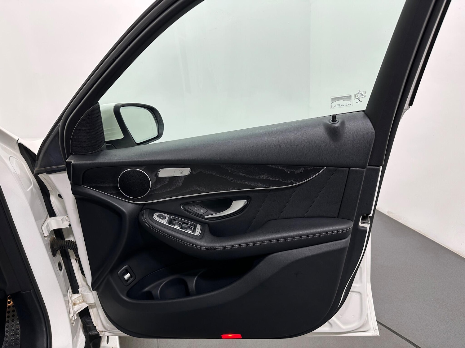 Used Mercedes-Benz GLC 2020 for sale - 76878582: Photo 32