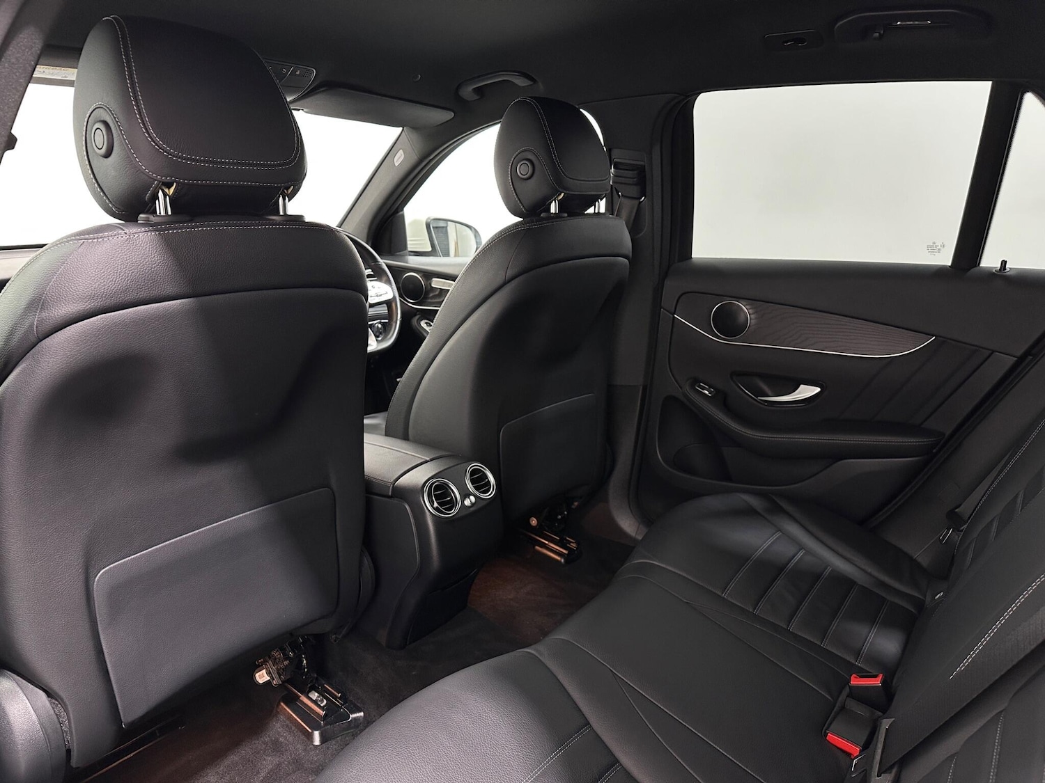 Used Mercedes-Benz GLC 2020 for sale - 76878582: Photo 36