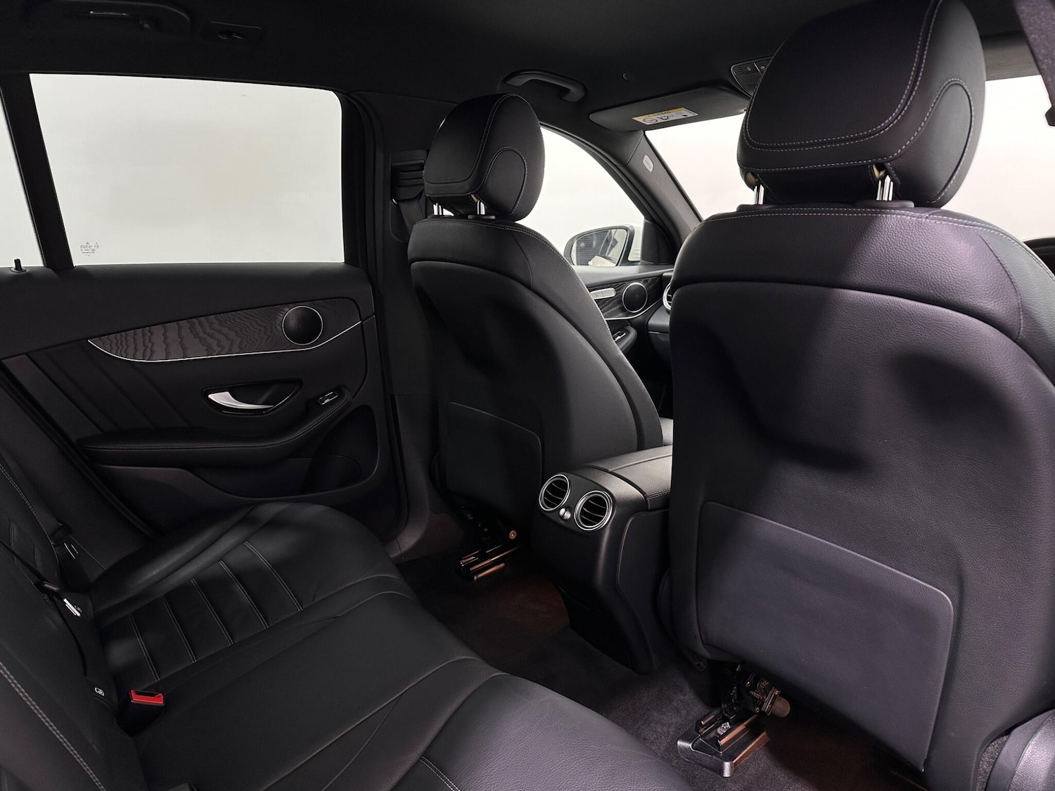 Used Mercedes-Benz GLC 2020 for sale - 76878582: Photo 39